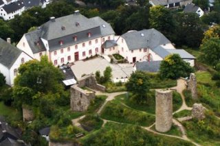 Schlosshotel Burghaus  (Superior)