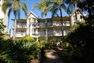 Comfort Inn & Suites Mari Court