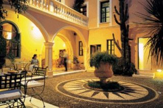 Casa Delfino
