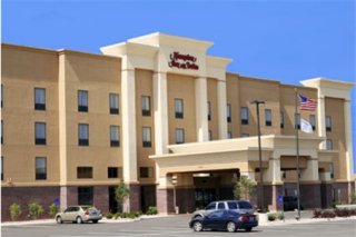Hampton Inn & Suites