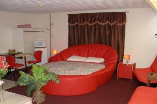 Driftwood Suites