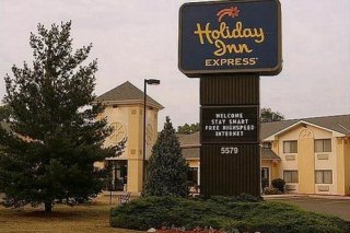 Holiday Inn Express -I-270