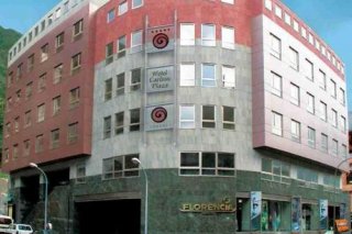 Carlton Plaza
