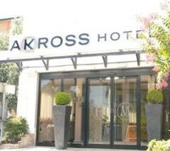 Akross Hotel