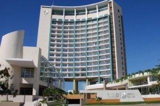 B2B Malecon Plaza Hotel & Convention Center