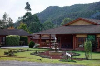 Colonial Motor Inn