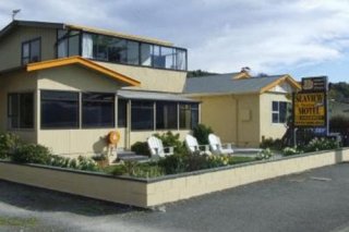 Sunrise Bungalow And Seaview Motels