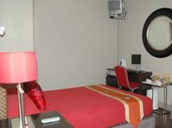 Gay Hostel-Pensión  House