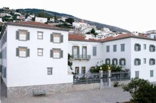 Hydroussa Hotel