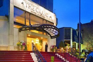 Grand Hotel & Suites
