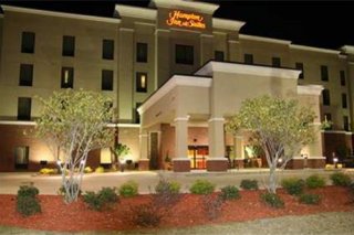 Hampton Inn & Suites