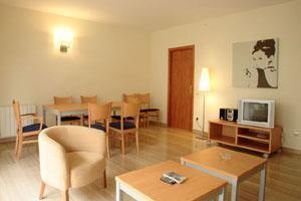 MH Apartments Sants