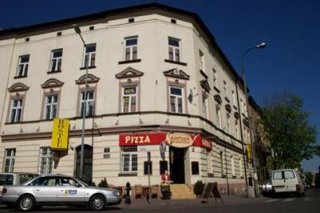 Golden City Resort – Hostel & Restaurant