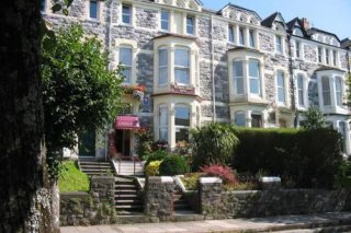 Rosaland Hotel-Guest House