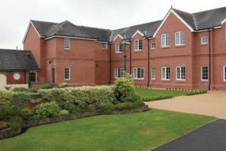 Hunters Lodge Hotel