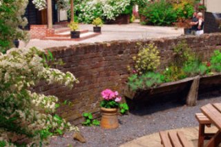 Homelye Farm Courtyards