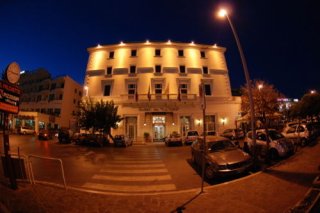 Hotel De La Ville