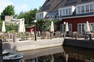De Lokeend-Restaurant & Hotelsuites