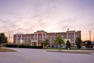 Hampton Inn & Suites