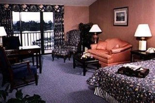Channel Inn Hotel