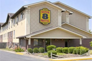 Super 8 /Amusement Park Area