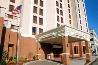 Hampton Inn & Suites -Downtown