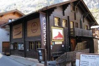 Matterhorn Hostel