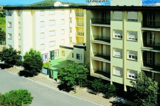 Le Tour Hotel