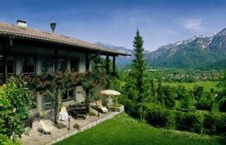 Hotel Restaurant Cafe Neu Meran