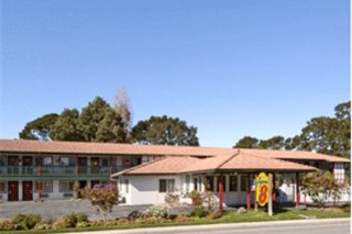 Super 8 /Carmel