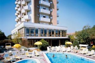Alexandra Plaza Hotel