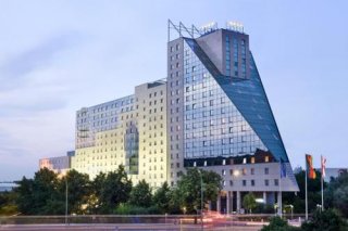 ESTREL Hotel & Convention Center