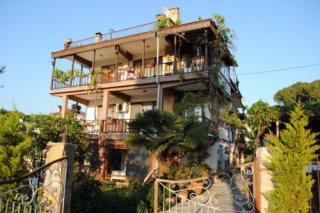 Gunebakan Taliani Hotel