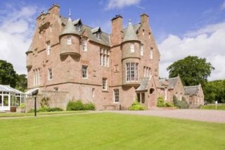 Cringletie House
